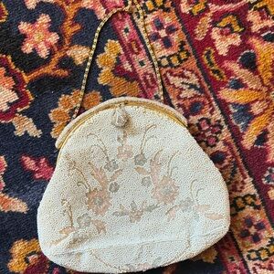 Vintage Beaded Cream Evening Bag with Floral Detail